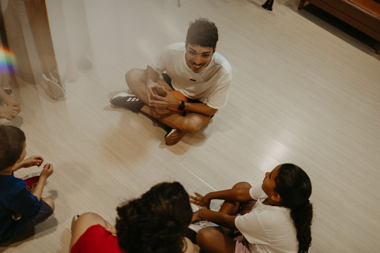 Crianças brincando